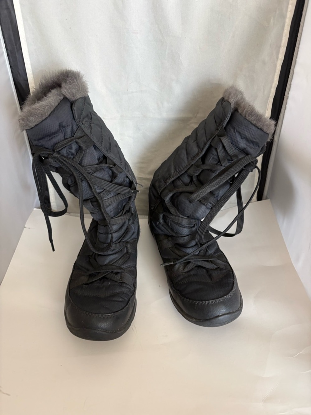 Sorel Black Winter Lace-Up Snow Boots with Faux Fur Trim 8